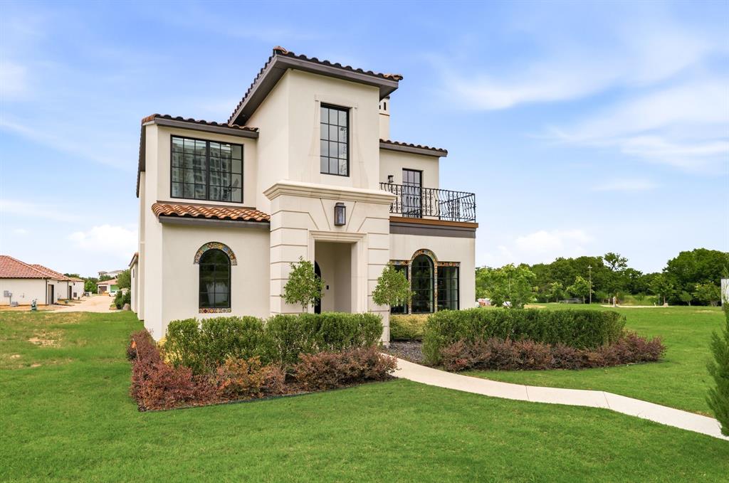 2913 Lakeside Village Boulevard