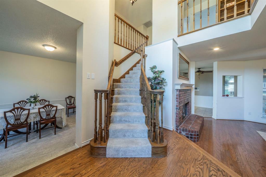 306 Foxwood Court