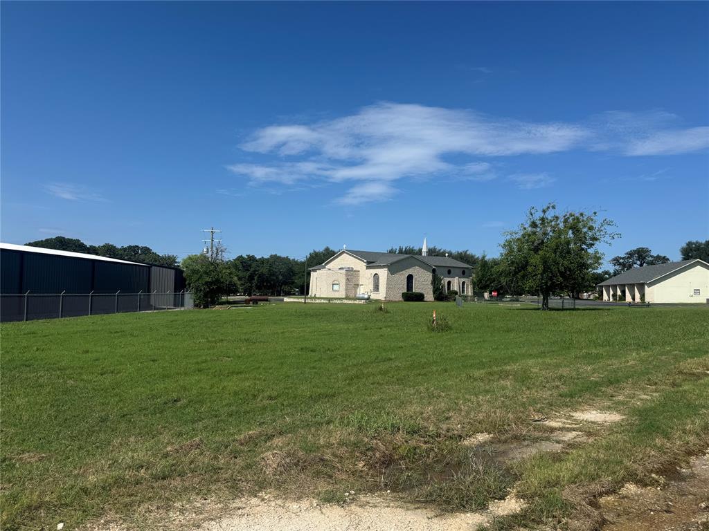 5909 Walnut Creek Circle