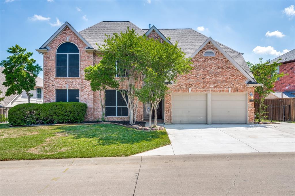 2704 Crestwood Lane