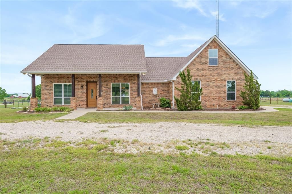 Photo of 2689 VZ County Road 2511, Canton, TX 75103 (MLS # 21237812)