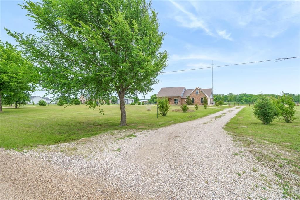 Photo of 2689 VZ County Road 2511, Canton, TX 75103 (MLS # 21237812)