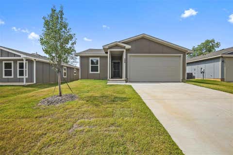 Photo of 406 E Munson Street, Denison, TX 75020 (MLS # 21328291)