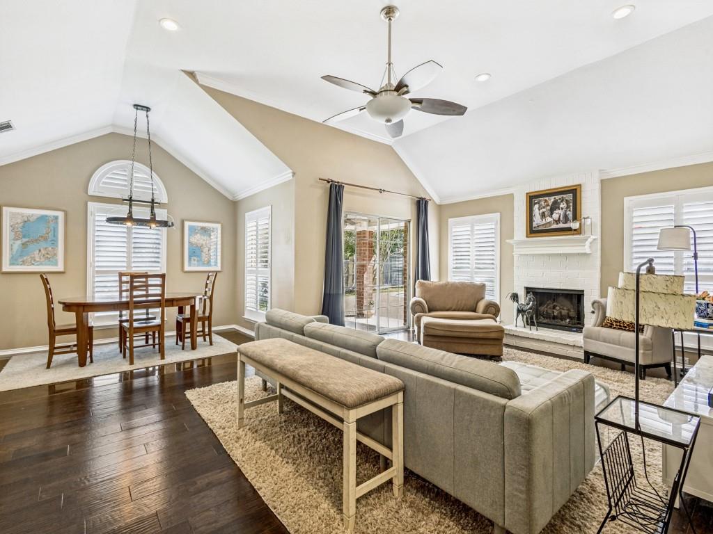 808 Canyon Valley Drive