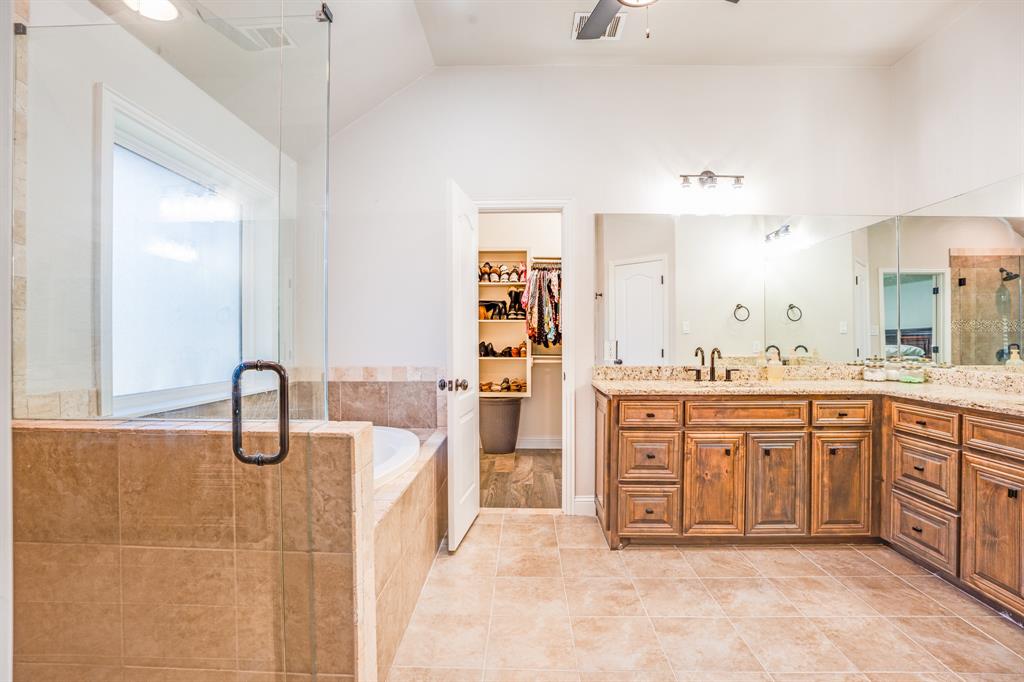 Decordova Bend Estate - Residential