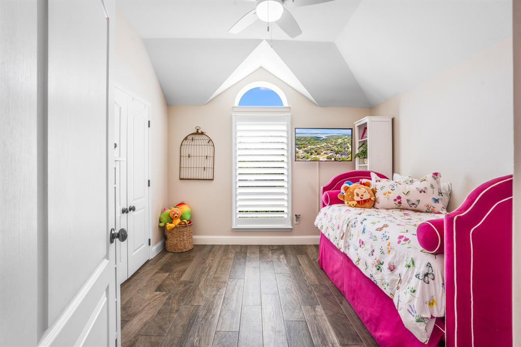 Decordova Bend Estate - Residential