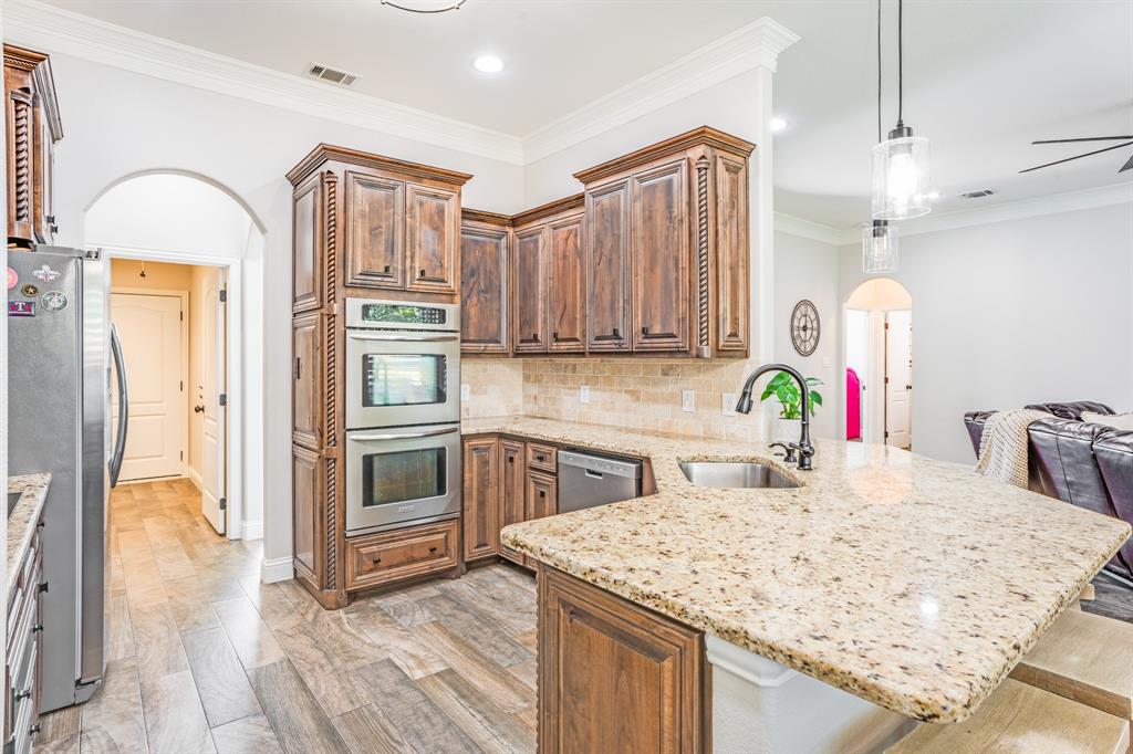 Decordova Bend Estate - Residential