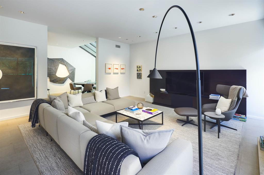 Shenandoah Place Condo - Residential