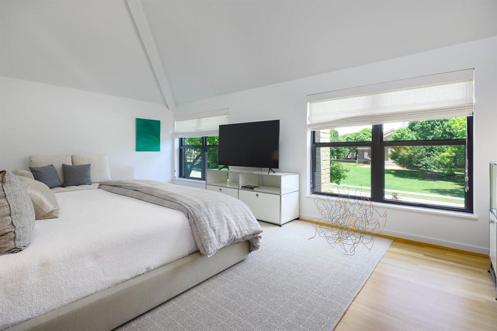 Shenandoah Place Condo - Residential