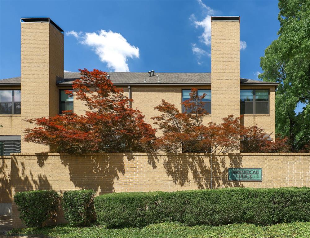 Shenandoah Place Condo - Residential