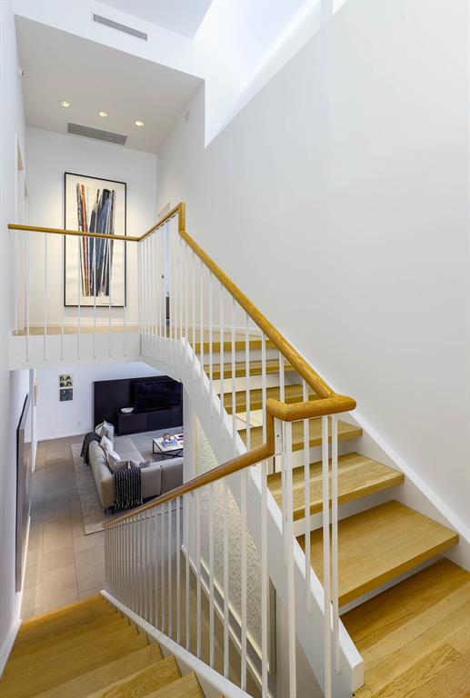 Shenandoah Place Condo - Residential