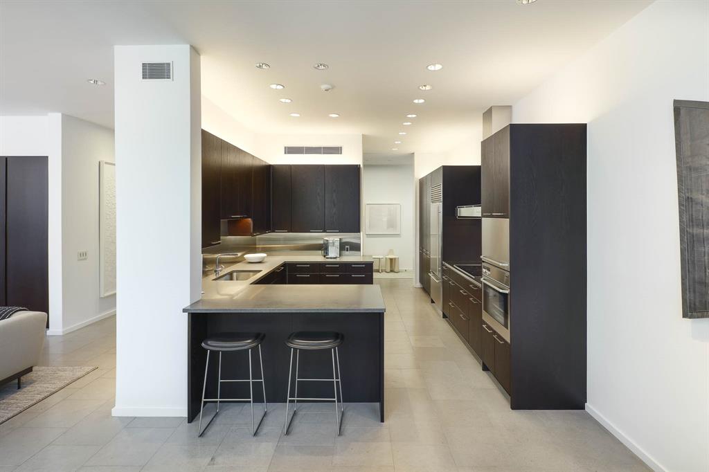 Shenandoah Place Condo - Residential