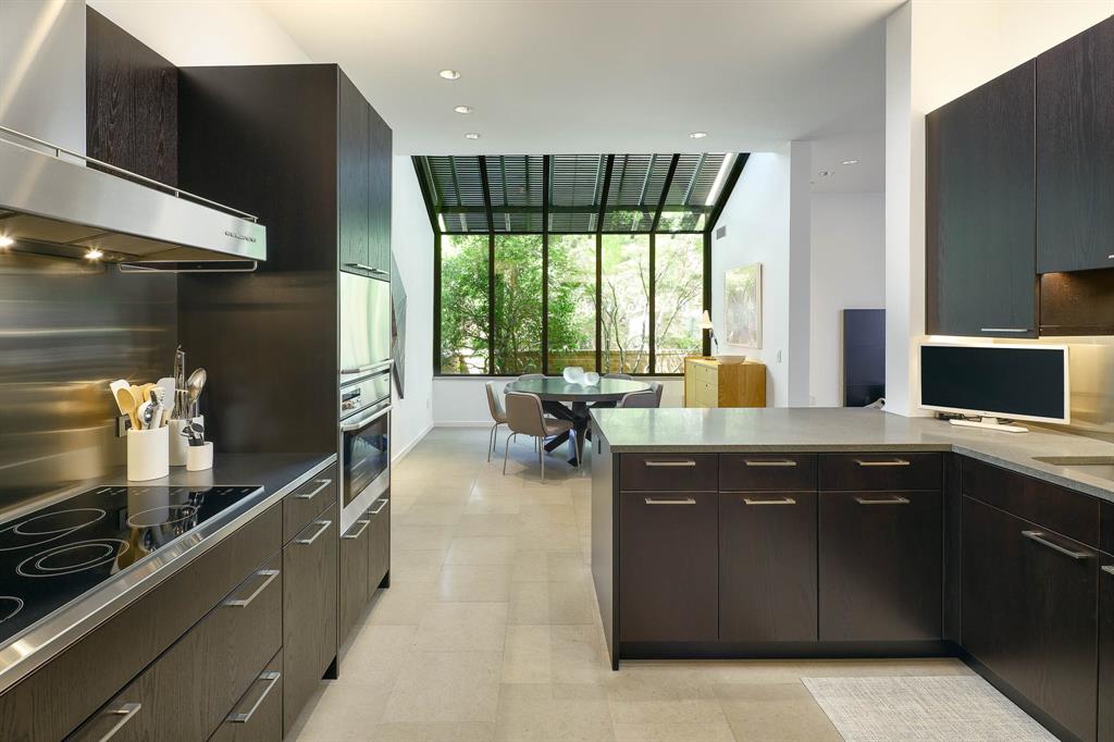 Shenandoah Place Condo - Residential