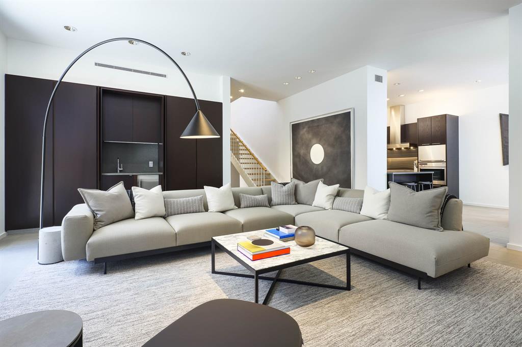 Shenandoah Place Condo - Residential
