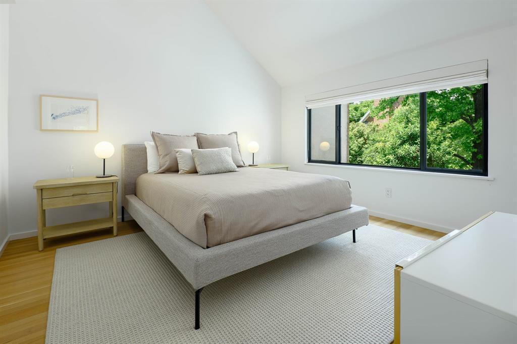 Shenandoah Place Condo - Residential