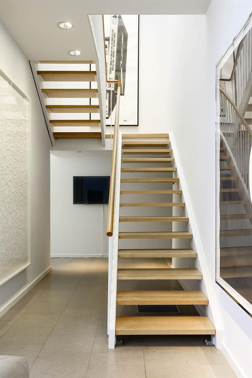 Shenandoah Place Condo - Residential