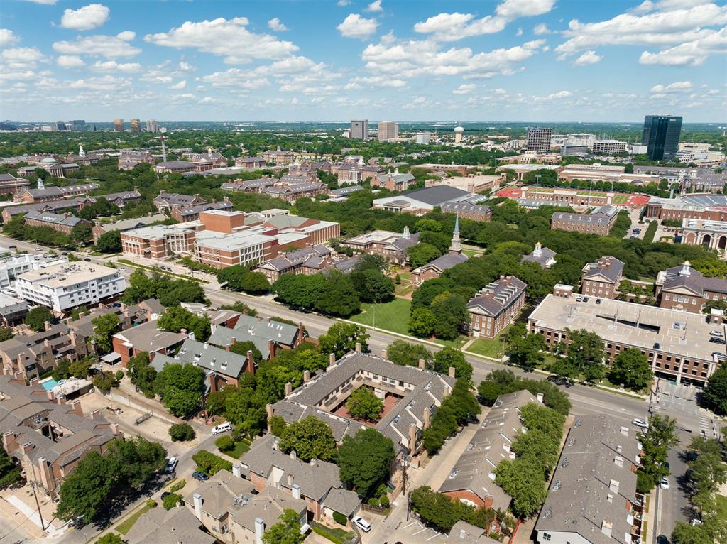 Shenandoah Place Condo - Residential