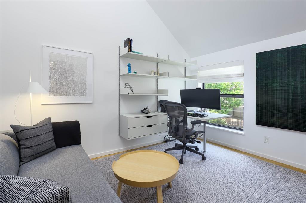 Shenandoah Place Condo - Residential