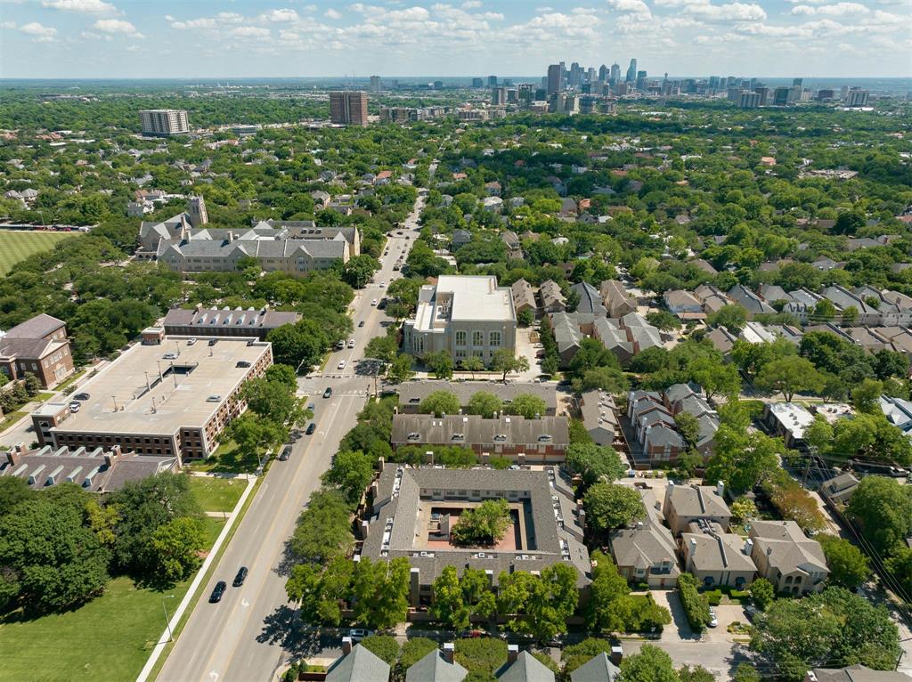Shenandoah Place Condo - Residential