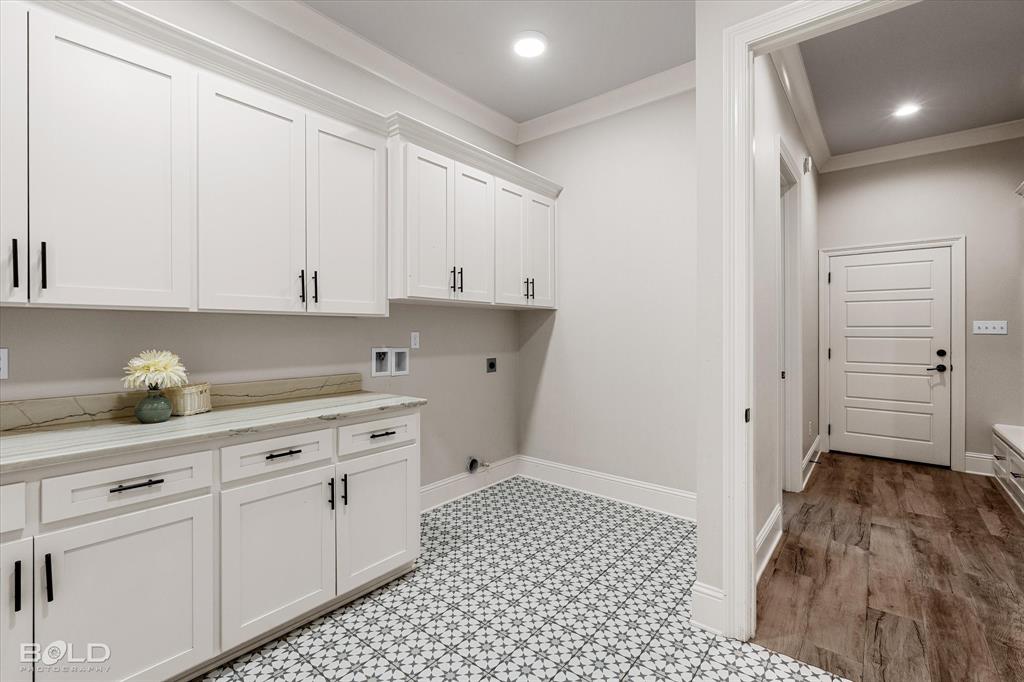 ST Charles Court - Residential