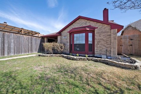 Photo of 1731 Doubletree Place, Mesquite, TX 75149 (MLS # 21187095)