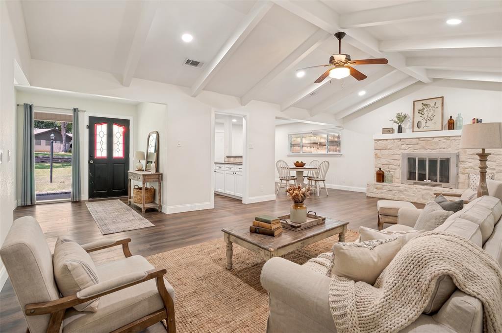 511 Westcliff Drive