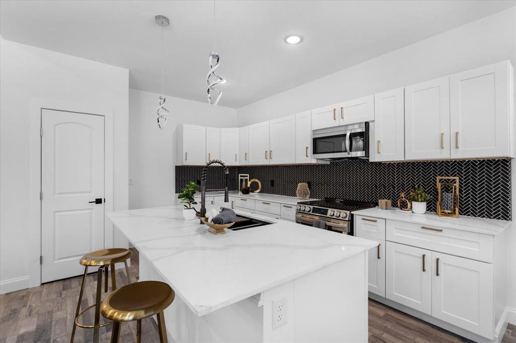 1323 S Montgomery Street