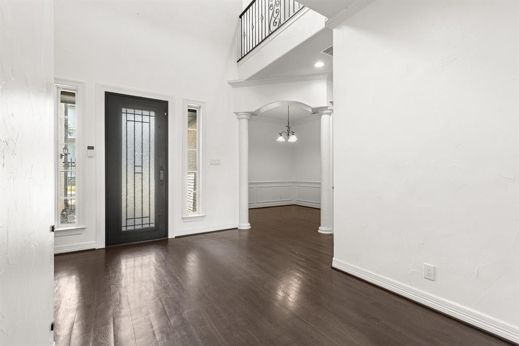 902 Saint George Place
