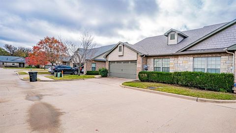 A home in Granbury