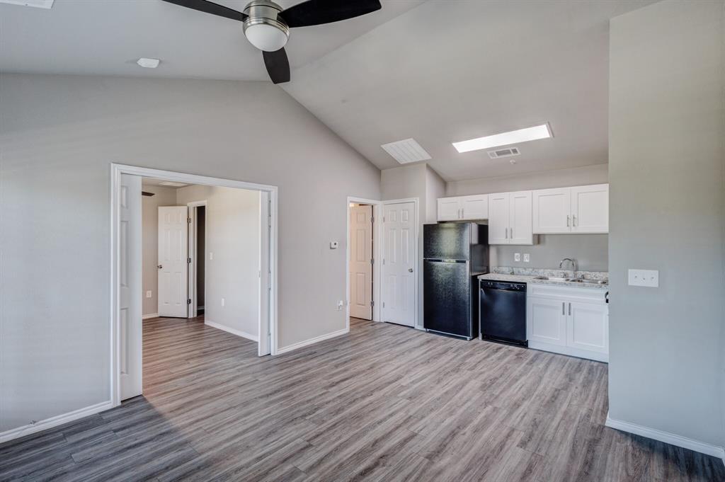 6108 Abrams Road 223