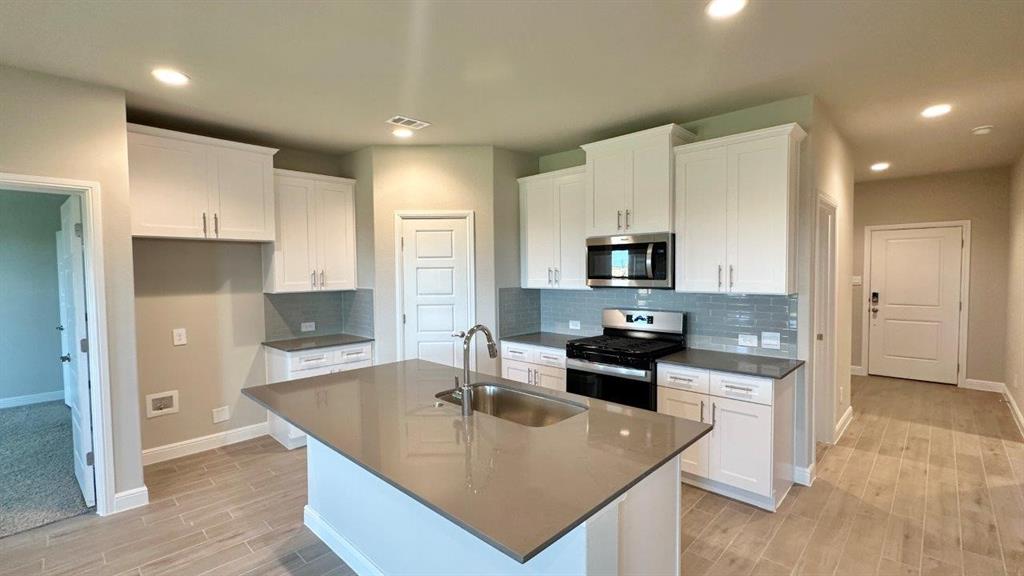 10812 BLACK ONYX Drive