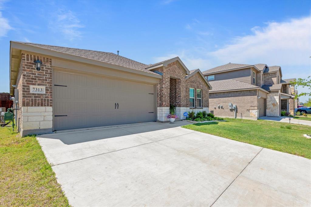 7313 Mayplace Drive
