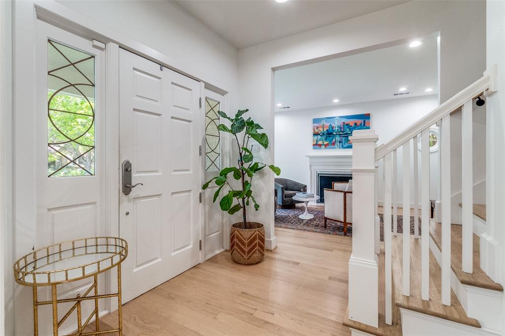 1142 N Winnetka Avenue