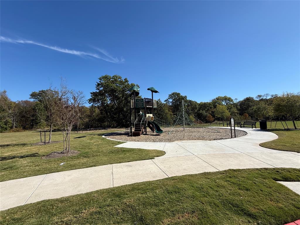 shaded tree - Residential Lease