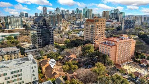 Tiny photo for 3424 GILLESPIE #5, Dallas, TX 75219 (MLS # 21188429)