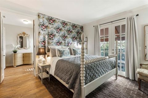 Tiny photo for 3424 GILLESPIE #5, Dallas, TX 75219 (MLS # 21188429)