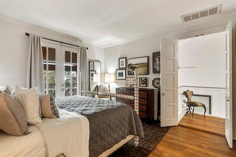 Tiny photo for 3424 GILLESPIE #5, Dallas, TX 75219 (MLS # 21188429)