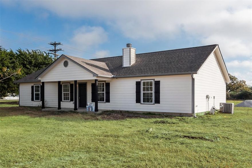 Just one minute off the Chisholm Trail Parkway, this property offers peaceful country living outside city limits with the convenience of nearby access. Situated on a full 1-acre lot with no HOA, you’ll have the freedom to enjoy horses, livestock, or simply wide-open space.

The long private driveway provides plenty of extra parking for guests, trailers, or equipment. Inside, you’ll find a brand-new remodel featuring fresh finishes, modern updates, and a bright, open layout.

Enjoy the best of both worlds — country charm and modern comfort — just minutes from everything, yet tucked away in a quiet setting that truly feels like home.