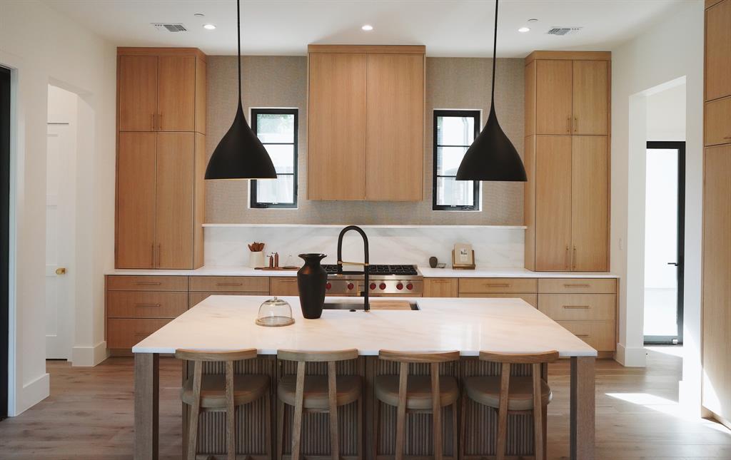 INWOOD ROAD ESTATES NO2- 6TH INST - Residential