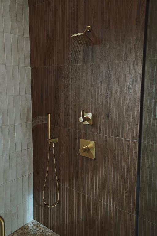 INWOOD ROAD ESTATES NO2- 6TH INST - Residential