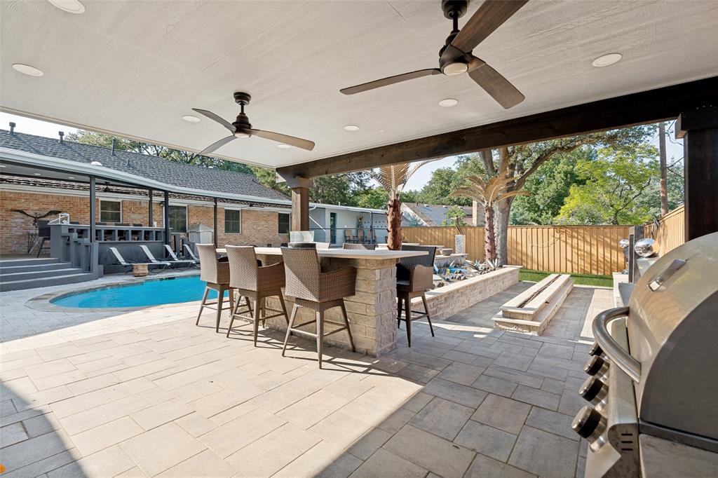 6566 Ridgeview Circle