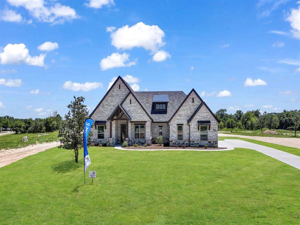 Photo of 124 Desperado Way, Weatherford, TX 76088 (MLS # 21350571)