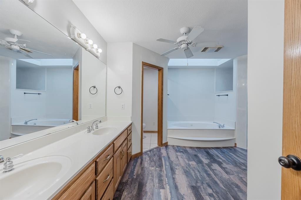 Lake Country Place Add - Residential