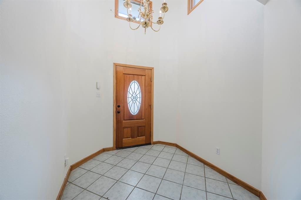 8418 Golf Club Circle