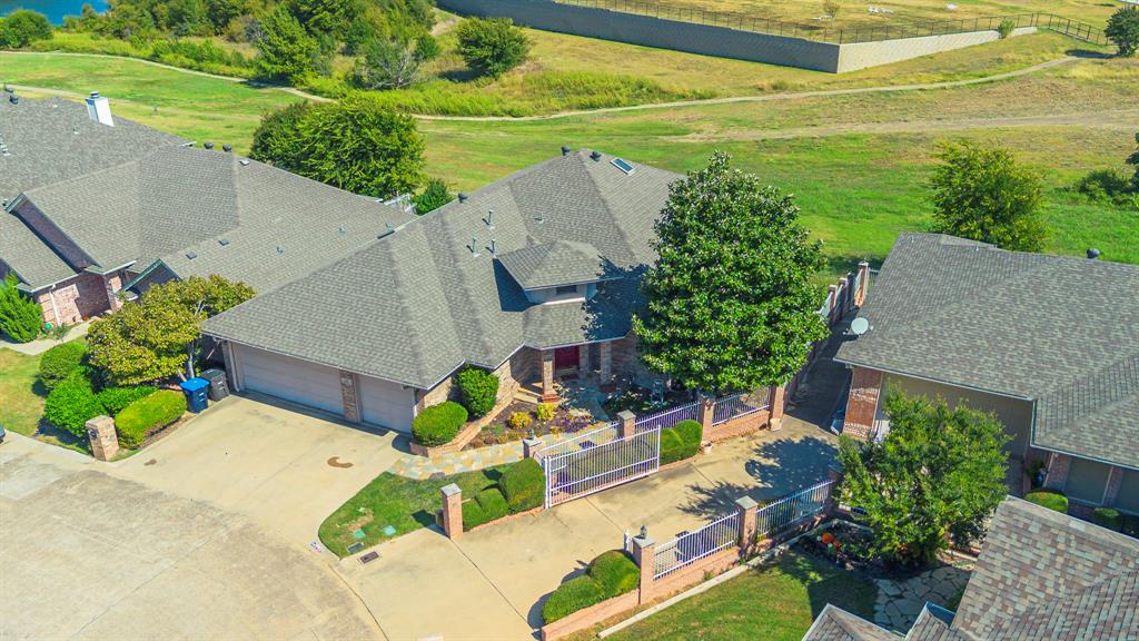 Lake Country Place Add - Residential