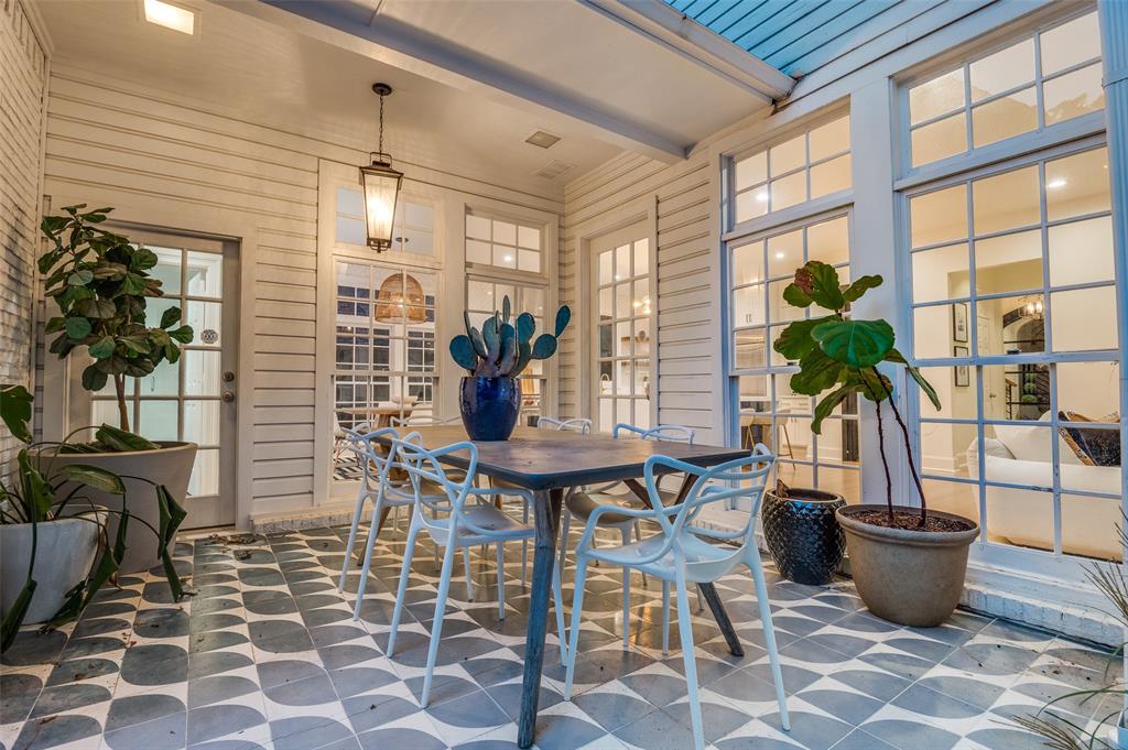 Walkers - Residential