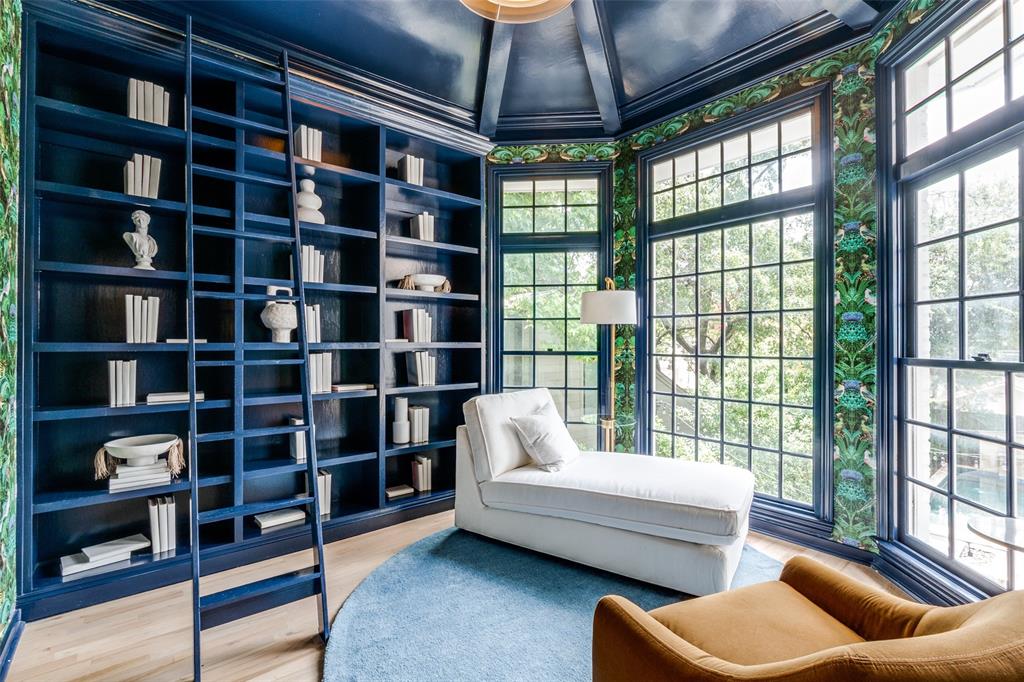 Walkers - Residential