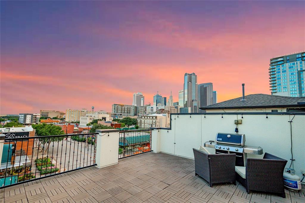 INTOWN HOMES AT FARMER'S MARKET - Residential Lease