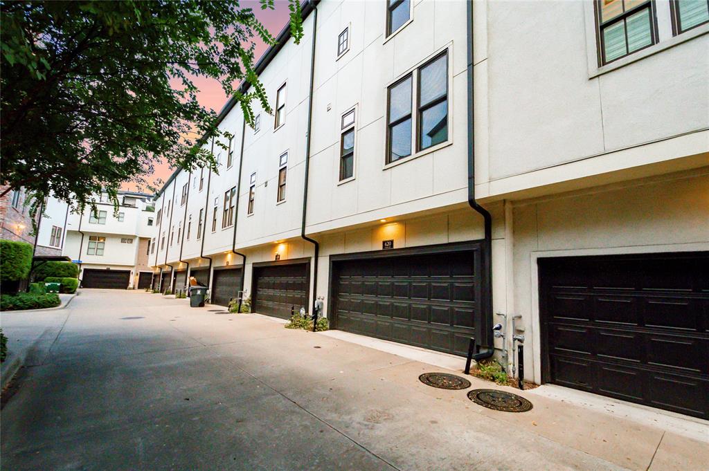 INTOWN HOMES AT FARMER'S MARKET - Residential Lease