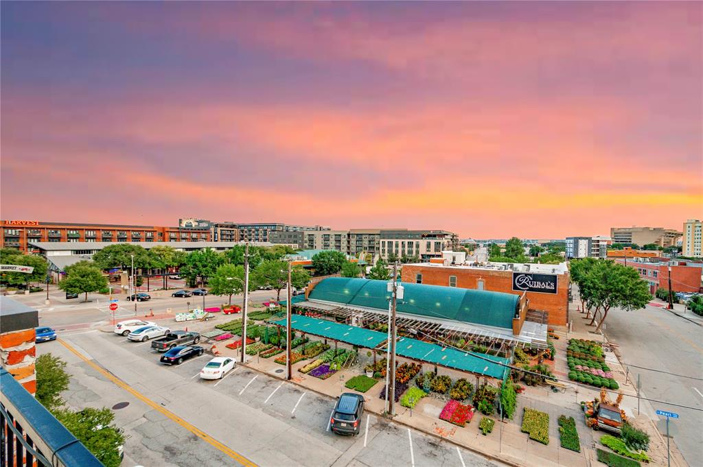 INTOWN HOMES AT FARMER'S MARKET - Residential Lease